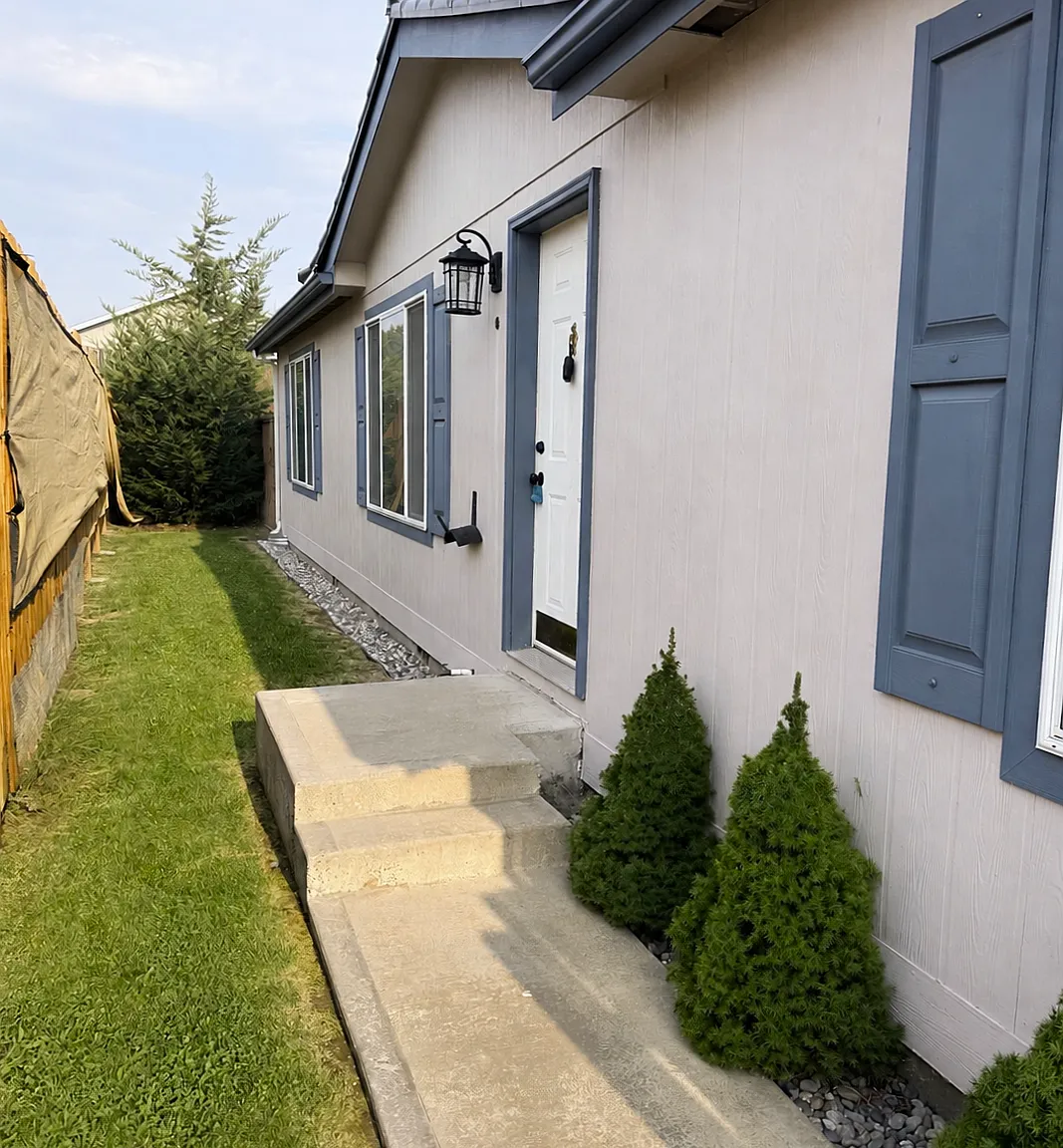 3 bed, 1404 sqft, $2,175 — Photo 2