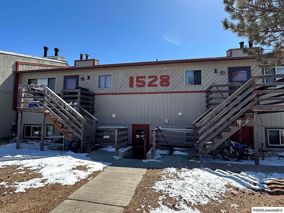 1st image of 1528 Palmer Dr