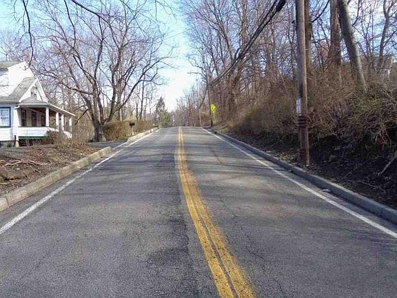 4th image of 1 Quaker Bridge Rd
