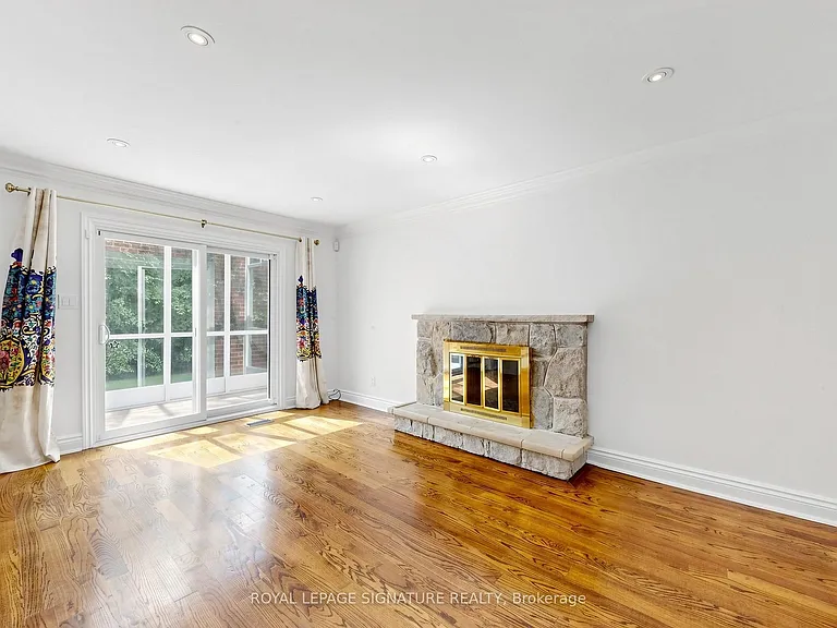 164 Banbury Rd — Photo 6