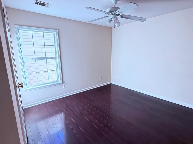 908 Wendlebury Ct — Photo 39