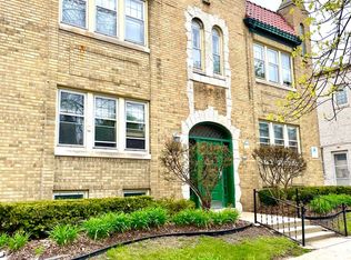 1714 E Beverly Rd APT 5, Shorewood, WI 53211