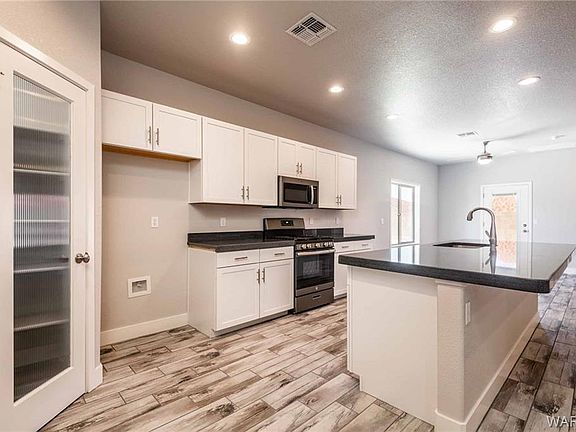 4th image of 2355 Wildflower St