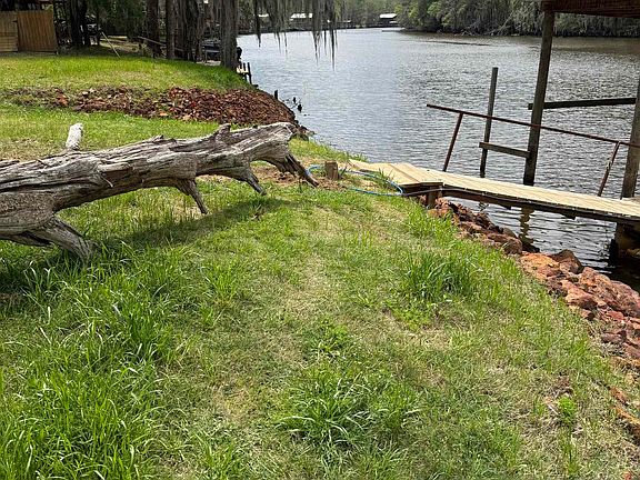 4th image of 1869 Pine Island Rd
