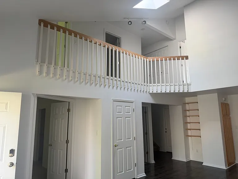 2155 Meadow Ct — Photo 18