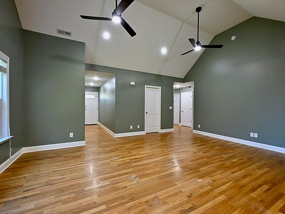 5th image of 123 Home Place Ct SE