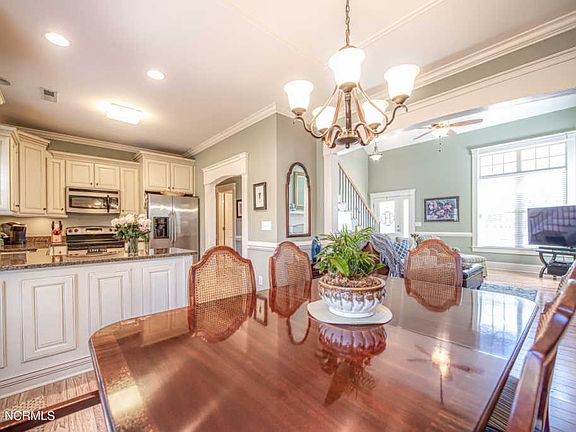 3rd image of 1307 Albury Ct