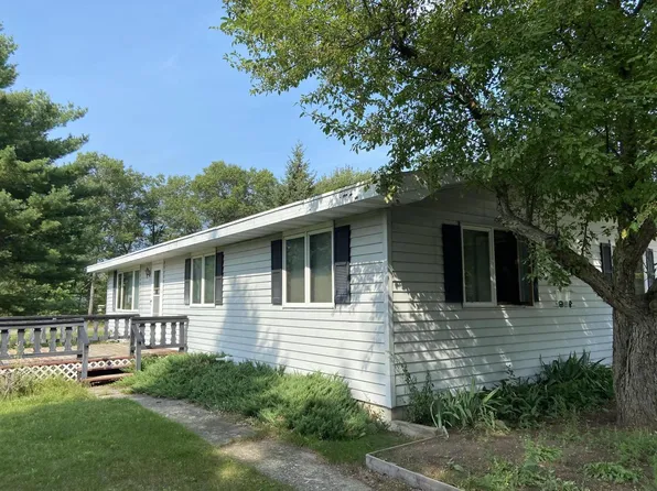 N6890 North 6th STREET, Crivitz, WI 54114