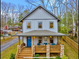 519 S Oconeechee Ave, Black Mountain, NC 28711