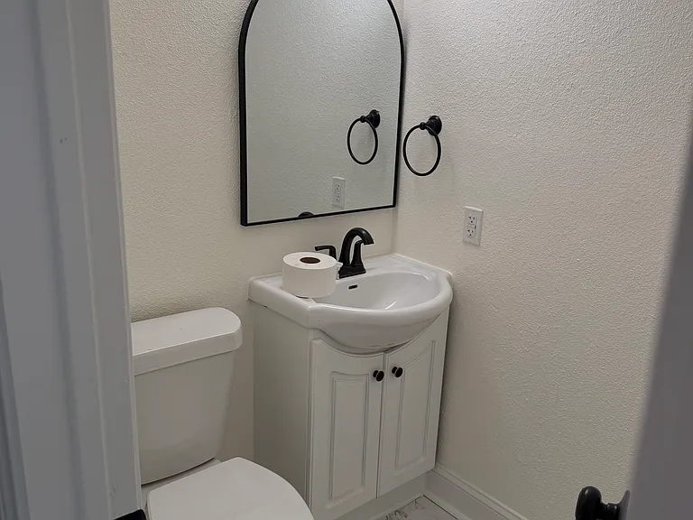 Separate area for toilet for master