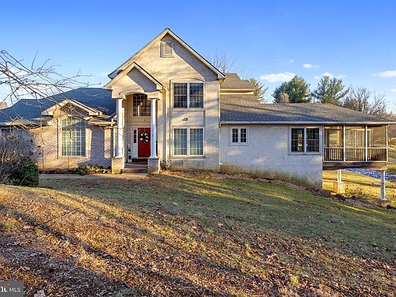 2nd image of 942 Rivergate Ct