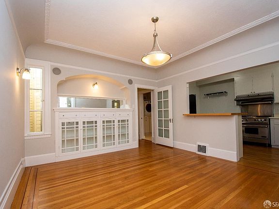2nd image of 128 Bernard St