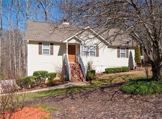 229 Spring Leaf Dr, Dallas, GA 30157