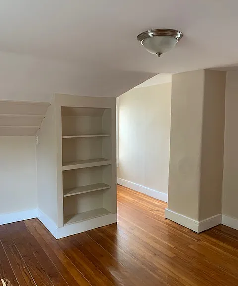 69 E Transit St — Photo 20