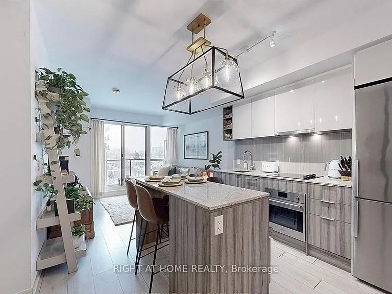 31 Tippett Rd #362 — Photo 6