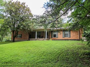 959 Collings Hill Rd, Lebanon Junction, KY 40150