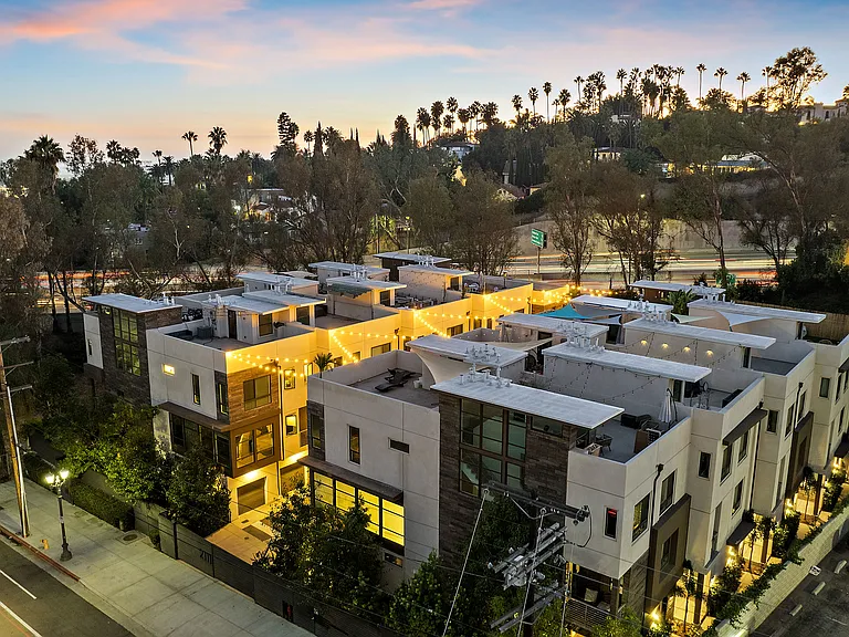 2111 N Cahuenga Blvd #A-1 — Photo 26
