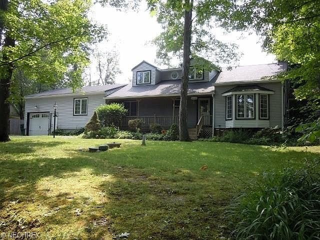 1st image of 15528 Lake Shore Dr