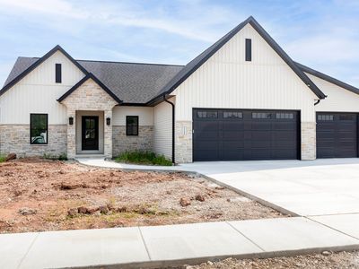 2584 N Stellita Cir, De Pere, WI, 54115