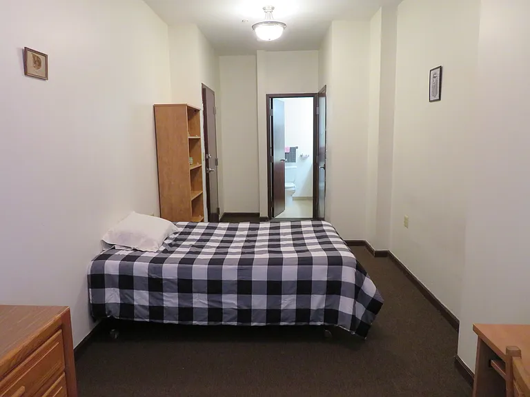 111 S Cayuga St — Photo 13