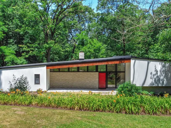 2459 Hammertown Rd, Narvon, PA 17555