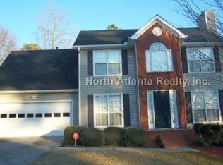 982 Simon Park Cir, Lawrenceville, GA 30045