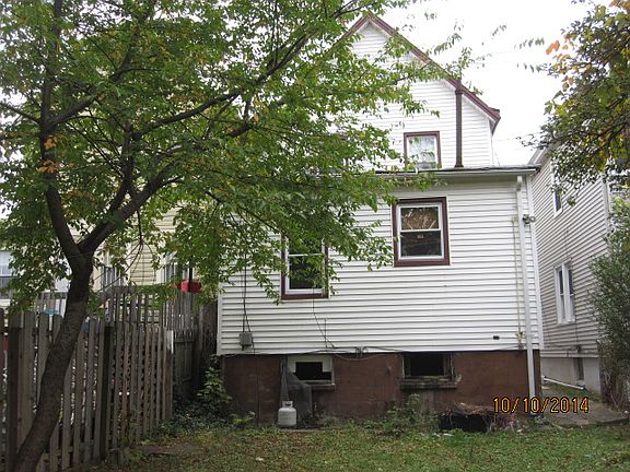 3rd image of 198 Sanford St