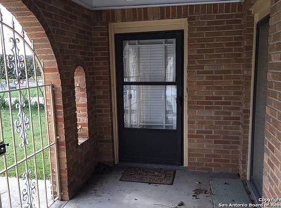 4th image of 423 Donaldson Ave