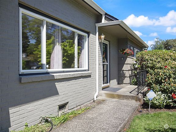 2nd image of 8314 Leona Way SW