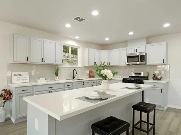 2703 E Poplar St, Stockton, CA 95205