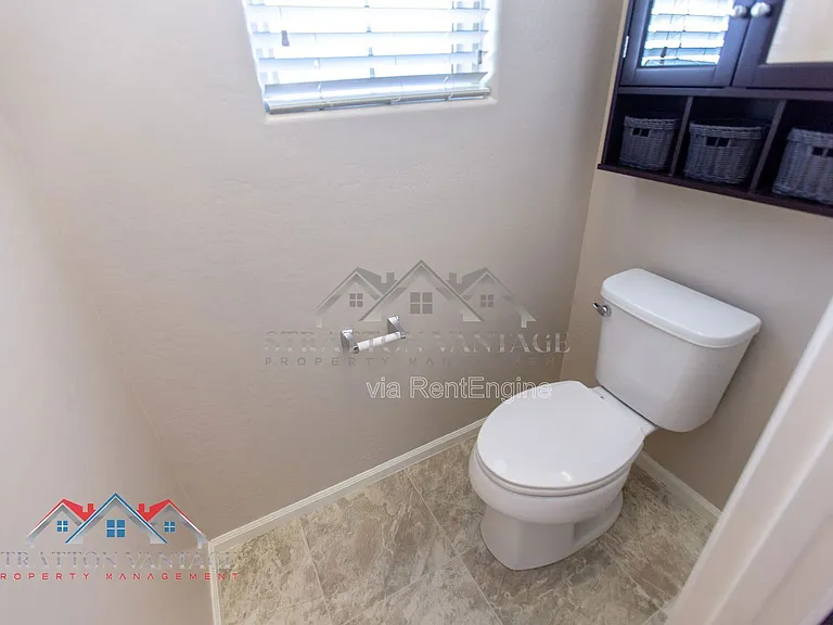 2218 N 77th Dr — Photo 43