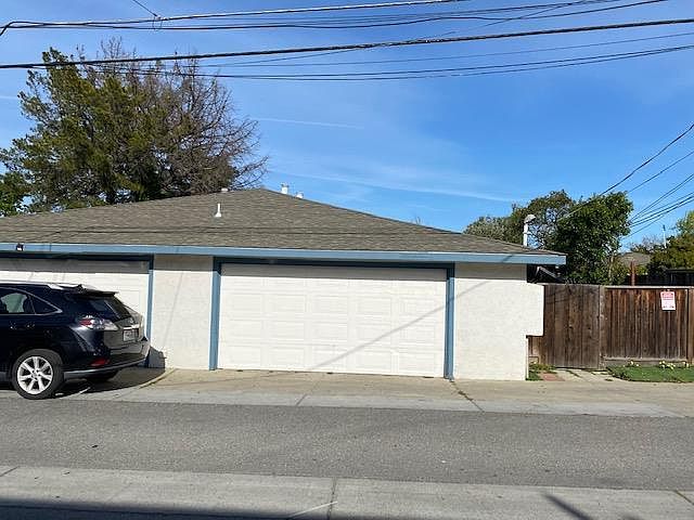 2nd image of 1119-1121 Topaz Ave