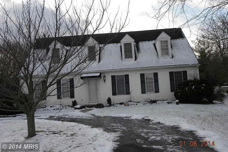 1st image of 740 Tower Dr