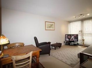 1705 Queens Ct, Los Angeles, CA 90069