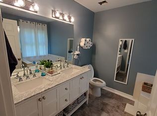 8 Crossvine Way, Simpsonville, SC 29680