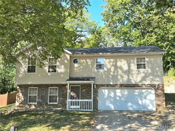 11 Davis Pl, Collinsville, IL 62234
