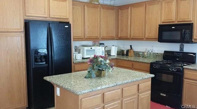 2nd image of 802 Salinger Pl