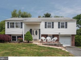 751 Burdett Dr, Upper Chichester, PA 19014