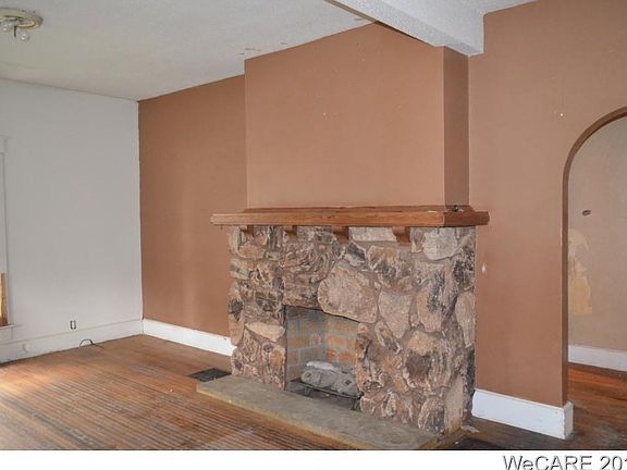 3rd image of 956 Richie Ave
