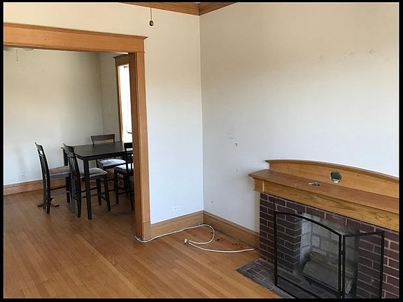 2nd image of 4144 N Southport Ave APT 1