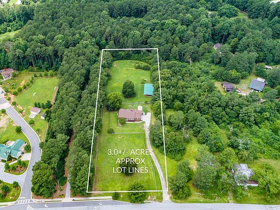 3rd image of 3288 Brooks Dr