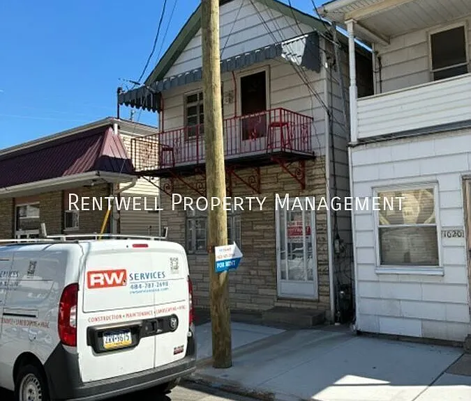 1022 McKean Ave — Photo 2