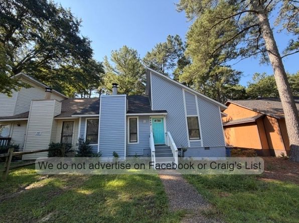 6469 Kelmscot Ct