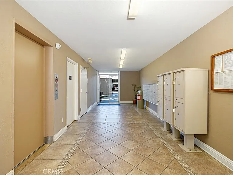 12200 Montecito Rd #F105 — Photo 29