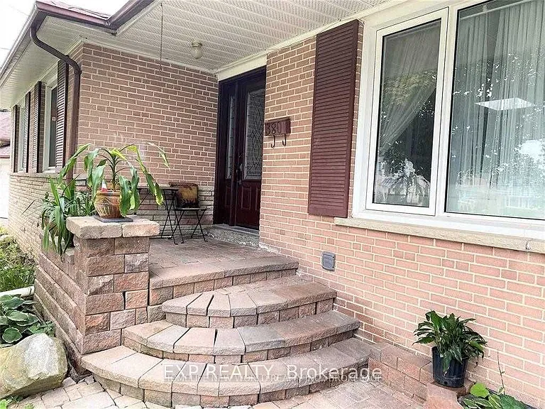 380 Balkan Rd — Photo 1