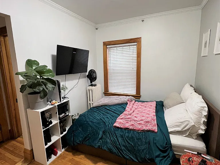 220 Marshall Ave #5 — Photo 11