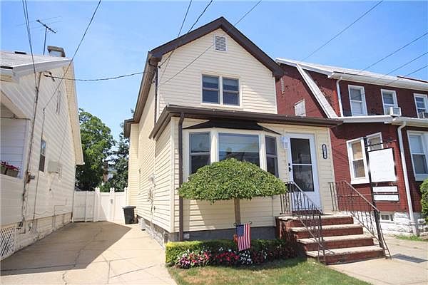 1st image of 1814 E 52nd St