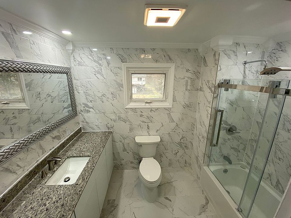 2nd image of 30 Nicholas Dr
