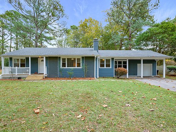 3rd image of 2032 Oak Leaf Ln