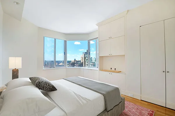 Rented by Compass | media 19